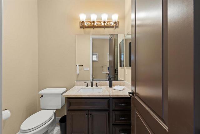 21 Bigleaf Road, Orinda CA: https://media.crmls.org/mediaz/92d30577-1e24-40d1-9306-a79aa0fbb964.jpg