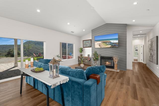 Detail Gallery Image 8 of 55 For 15663 Mathew Rd, Valley Center,  CA 92082 - 4 Beds | 3 Baths