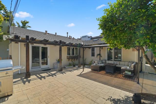 3172 Morris Drive, Palo Alto CA: https://media.crmls.org/mediaz/92d36e9b-b04b-4fe5-a179-6e42cd14b6ae.jpg