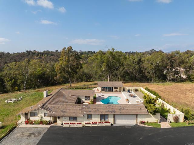 5306 Linea Del Cielo, Rancho Santa Fe CA: https://media.crmls.org/mediaz/92d38e22-76d4-4370-8767-b70f5f247ad1.jpg