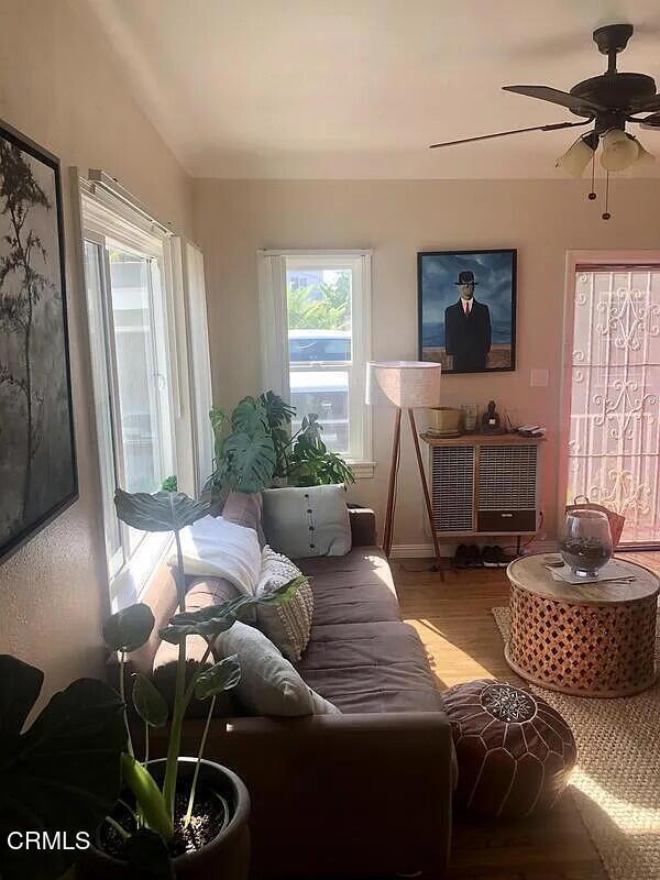 Detail Gallery Image 2 of 10 For 4124 3/4 Monroe St, Los Angeles,  CA 90029 - 1 Beds | 1 Baths