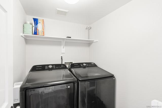 1438 Carneros Valley St, Chula Vista CA: https://media.crmls.org/mediaz/92d46668-356b-4978-ac77-a6bc514343d5.jpg