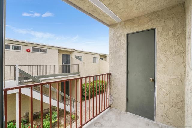 6675 Mission Gorge Rd, San Diego CA: https://media.crmls.org/mediaz/92d4b216-d35a-47c0-aa47-1117425f49cb.jpg