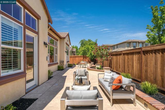 3467 Cashmere Street, Danville CA: https://media.crmls.org/mediaz/92d4fc7c-c5fe-4c08-928f-8f8d580d7be7.jpg