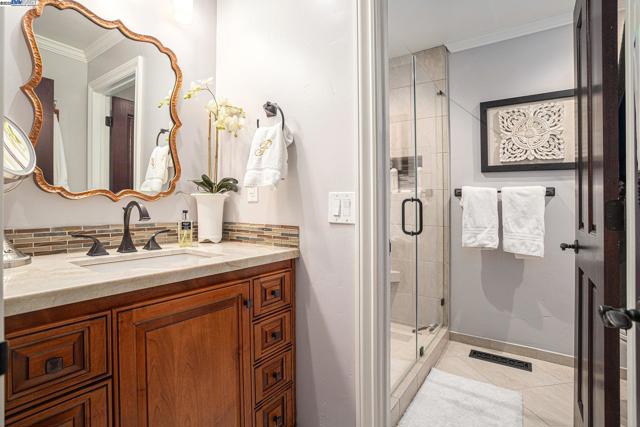 91 RED CYPRESS CT, Danville CA: https://media.crmls.org/mediaz/92d50bd0-99e4-4a4d-96bb-9384c1820e59.jpg