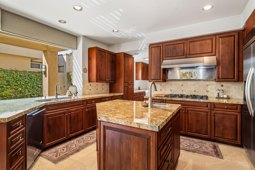 MLS #219136448DA image #3