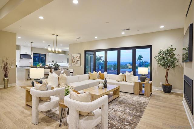 1755 Calle Catalina, Escondido CA: https://media.crmls.org/mediaz/92d610fe-5a6d-4f5d-baf5-3d6409a518fd.jpg