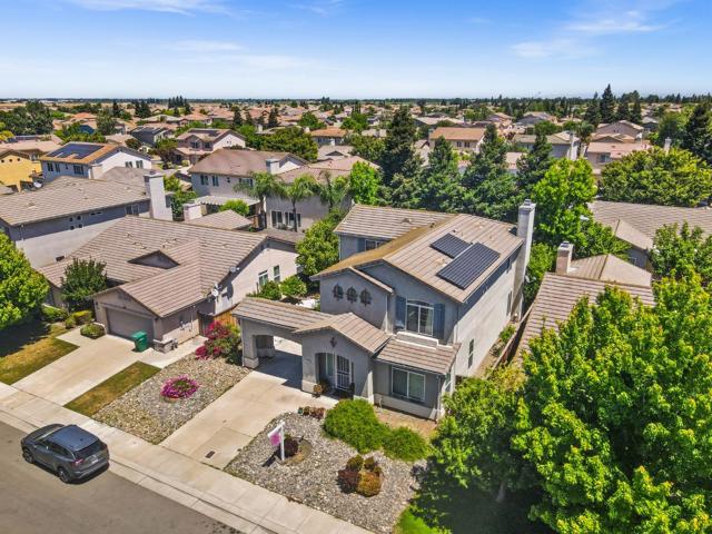 10628 Hidden Grove Circle, Stockton CA: https://media.crmls.org/mediaz/92d61916-3cd3-4105-a194-e01030f05961.jpg