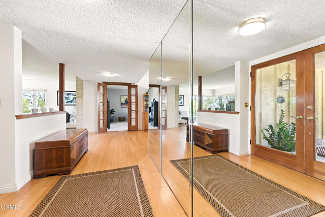 Detail Gallery Image 5 of 41 For 633 Camino Roberto, Thousand Oaks,  CA 91360 - 4 Beds | 2/1 Baths