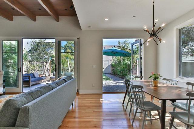 Detail Gallery Image 14 of 39 For 573 H, Coronado,  CA 92118 - 3 Beds | 3 Baths