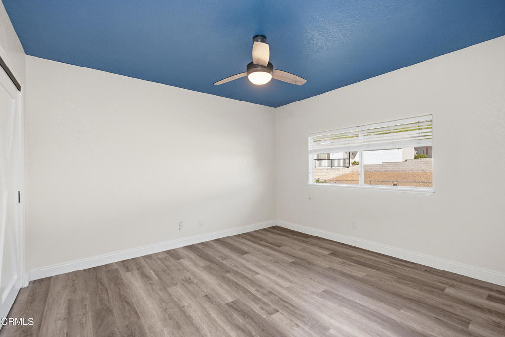 https://media.crmls.org/mediaz/92d8c70a-2f5d-44ee-a367-9784ffa5312a.jpg?preset=X-Large