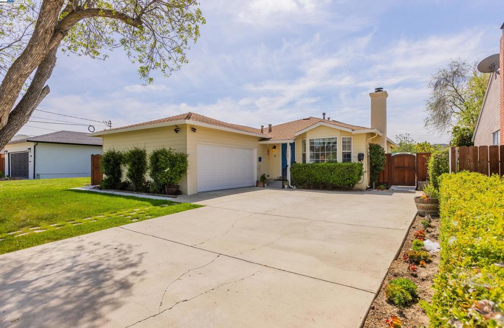 955 Ventura Ave