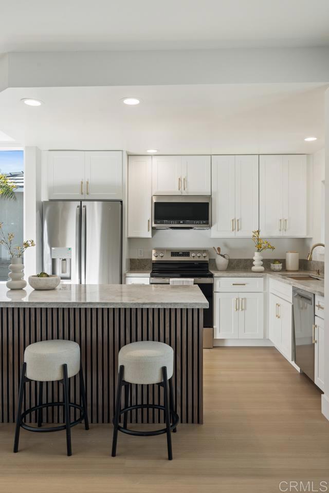 Detail Gallery Image 17 of 61 For 408 Bonair Street, La Jolla,  CA 92037 - 3 Beds | 2 Baths