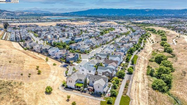 4369 Table Mountain Rd, Dublin CA: https://media.crmls.org/mediaz/92d9c444-3c70-4bbd-b762-8229179798d0.jpg
