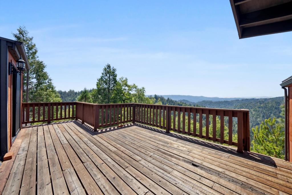 1315 Sunset Ridge Road