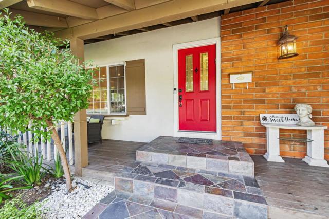621 Harrow Way, Sunnyvale CA: https://media.crmls.org/mediaz/92db2af8-b886-4232-bcbb-77e0b384fe1c.jpg