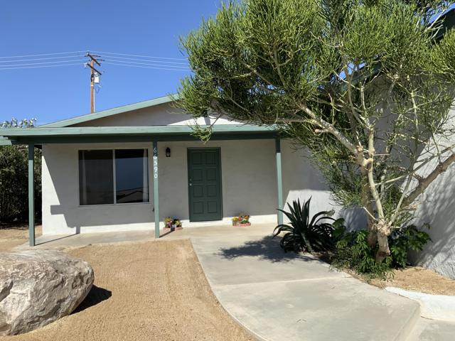 66590 Yucca Drive, Desert Hot Springs CA: https://media.crmls.org/mediaz/92db8b95-db1a-4dc3-b63a-94703d00daa3.jpg