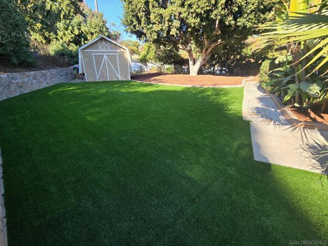 Image 30 of 41 For 11402 Meadow Creek Rd.
