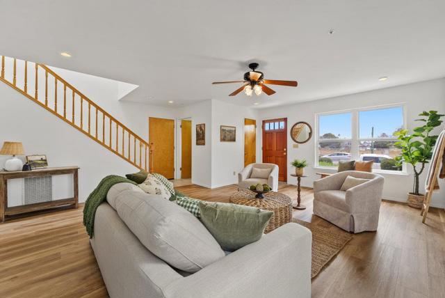320 Errett Circle, Santa Cruz CA: https://media.crmls.org/mediaz/92dc6753-3772-4841-9b5b-2f5364efa921.jpg