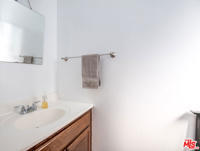 8711 FALMOUTH Avenue, 112 photo 5