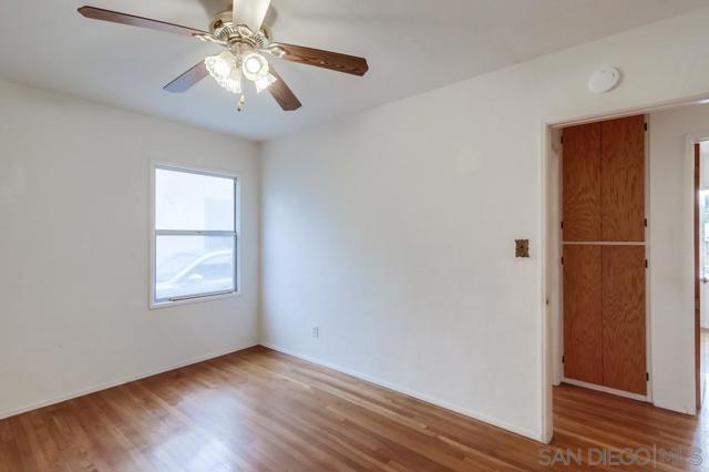 1354 Chalcedony St, San Diego CA: https://media.crmls.org/mediaz/92dcce46-650d-4921-bf62-06871af0bd33.jpg
