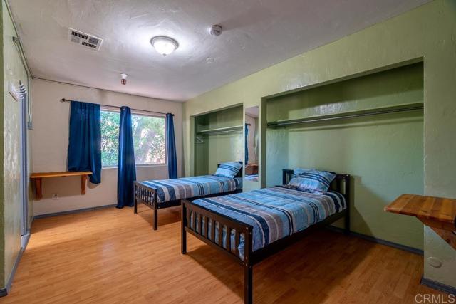 9780 Dunbar Ln Lane, El Cajon CA: https://media.crmls.org/mediaz/92dce525-581f-4309-b4cd-77fc2b82600d.jpg