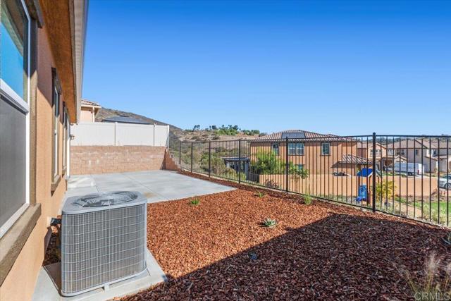 Image 33 of 40 For 1366 Topanga Drive
