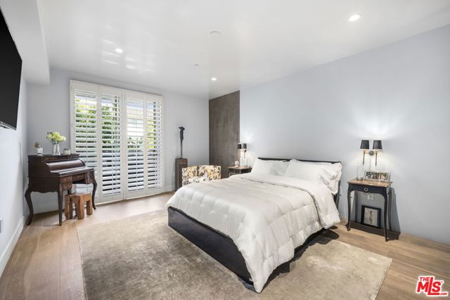 Drew Fenton | 900 S Westgate Avenue Los Angeles CA | MLS: 7293720