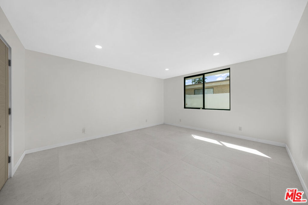 MLS #25597877 image #27