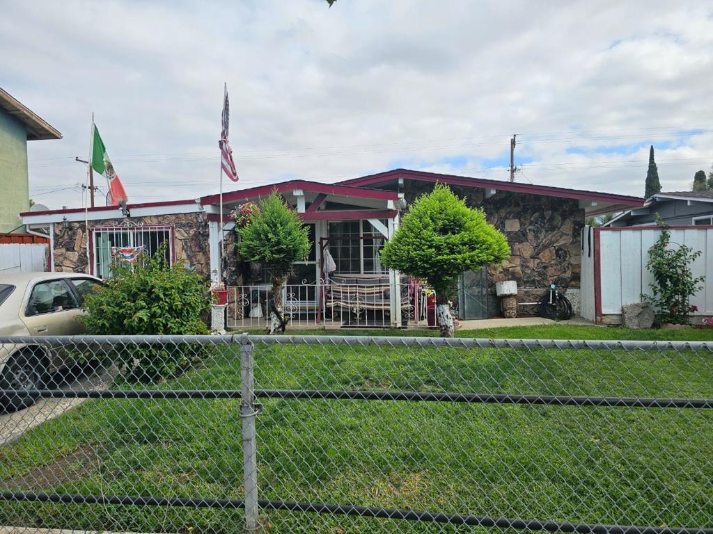 1420 Orlando Drive