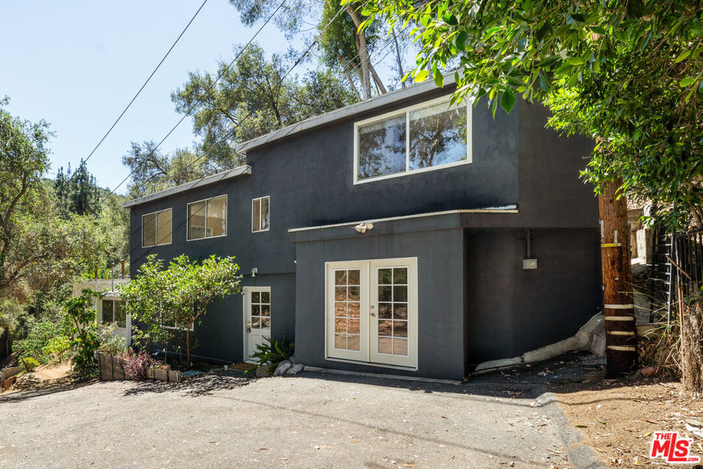 8301 Lookout Mountain Avenue