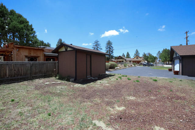 108 Palomino Drive, Big Bear CA: https://media.crmls.org/mediaz/92df2211-506d-442a-b0f1-c780c0dd6e4f.jpg