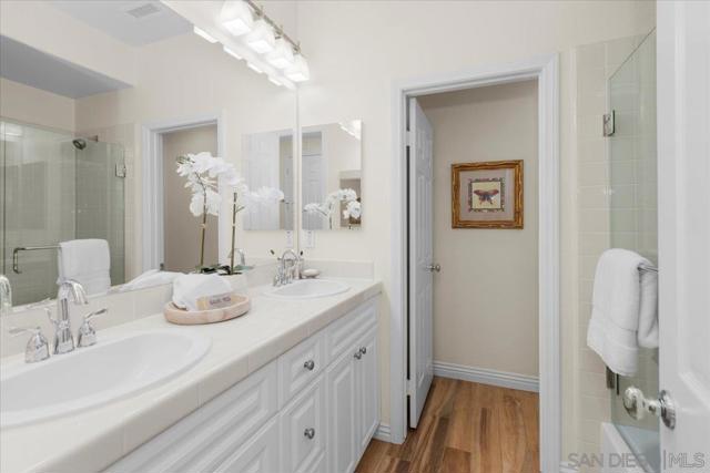 622 Brae Mar Ct, Encinitas CA: https://media.crmls.org/mediaz/92e09d65-d9cf-4a08-be4b-7e5d4817621e.jpg