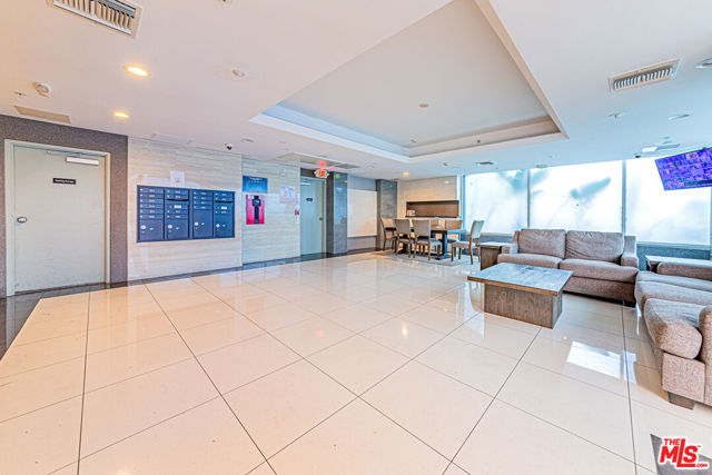 903 S New Hampshire Avenue, Los Angeles CA: https://media.crmls.org/mediaz/92e0af36-7d54-45aa-bd37-e4b5e55e6895.jpg