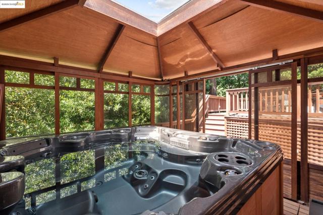 2861 Chelsea Drive, Oakland CA: https://media.crmls.org/mediaz/92e111cf-36c5-4f0d-8190-03cf02b8cb67.jpg