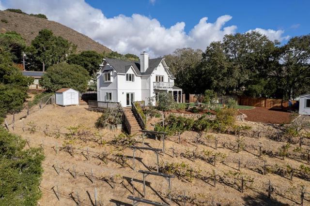 70 Valle Vista, Carmel Valley CA: https://media.crmls.org/mediaz/92e153b5-2022-4697-a9dc-2becfc8df0b4.jpg