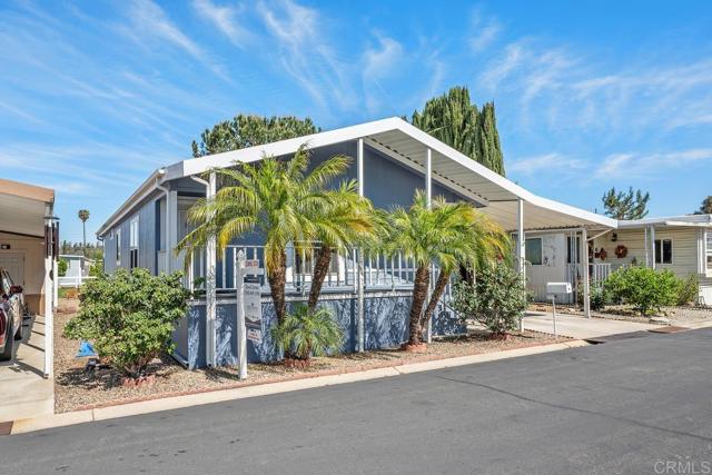 Detail Gallery Image 8 of 43 For 1001 S Hale Ave #5,  Escondido,  CA 92029 - 3 Beds | 2 Baths