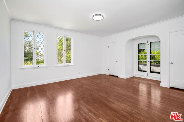 Image 38 of 58 For 132 Beachwood Drive