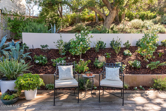 2443 Stafford Road, Westlake Village CA: https://media.crmls.org/mediaz/92e25e22-1a9f-448c-b81e-72a430380d15.jpg