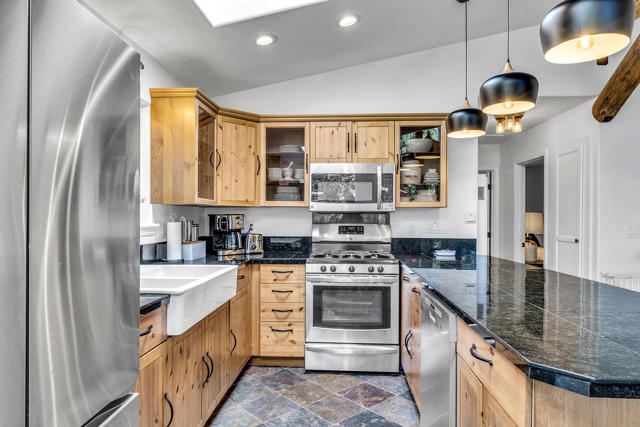 Image 34 of 60 For 25275 Norwood Drive