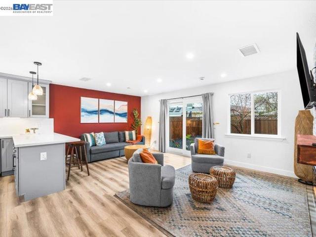 Image 18 of 60 For 1556 Wagoner Dr