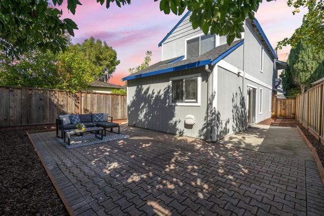 10091 Santa Clara Avenue, Cupertino CA: https://media.crmls.org/mediaz/92e2e306-6d0f-433a-bfdd-46abff94a659.jpg