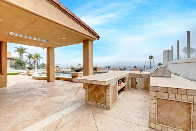 36 Coronado Pointe, Laguna Niguel CA: https://media.crmls.org/mediaz/92e3293c-f8d7-4020-8b0a-56ae1d66b6bc.jpg