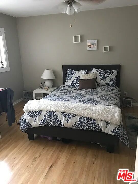 1372 W 36th Street, Los Angeles CA: https://media.crmls.org/mediaz/92e40011-e85e-49e2-b155-76dd5972ec90.jpg