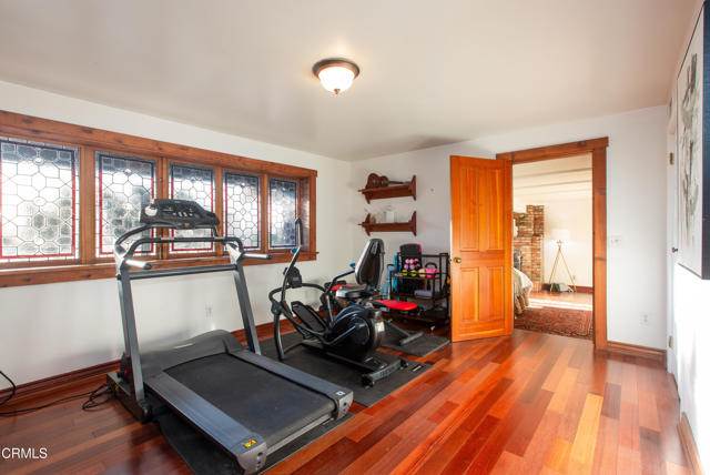 3880 Clayton W Avenue, Los Angeles CA: https://media.crmls.org/mediaz/92e4dba2-4828-477c-b56b-a473aac6d788.jpg