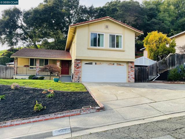 847 Maison Way, Richmond CA: https://media.crmls.org/mediaz/92e7189a-9181-4eef-a1e0-40d5624872a2.jpg