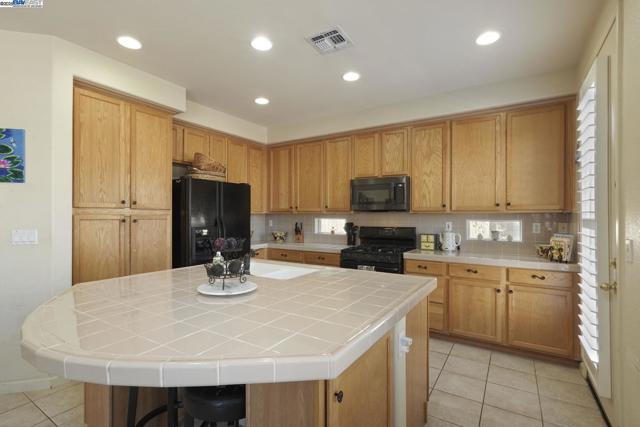 Image 32 of 53 For 5854 Riverbank Cir