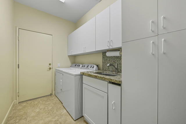 78390 Sterling Lane, Palm Desert CA: https://media.crmls.org/mediaz/92e91673-ef23-492d-9d9f-cff278f9f9d8.jpg