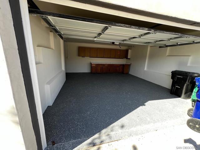 11524 Azucena Dr, San Diego CA: https://media.crmls.org/mediaz/92ea3ae6-fa4d-408e-bfd2-328739038d52.jpg