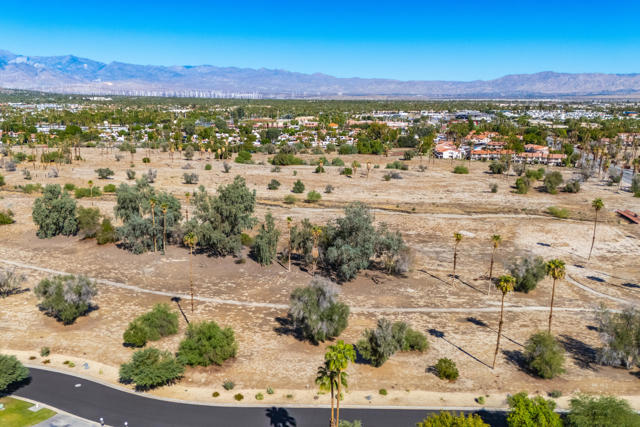 2327 Casitas Way, Palm Springs, CA 92264